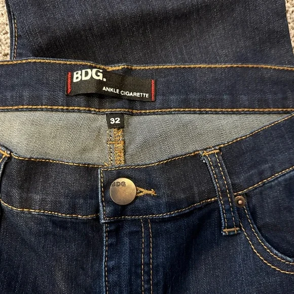 BDG Ankle Cigarette Size 32 Dark Blue Jeans Urban Outfitters - Picture 9 of 9